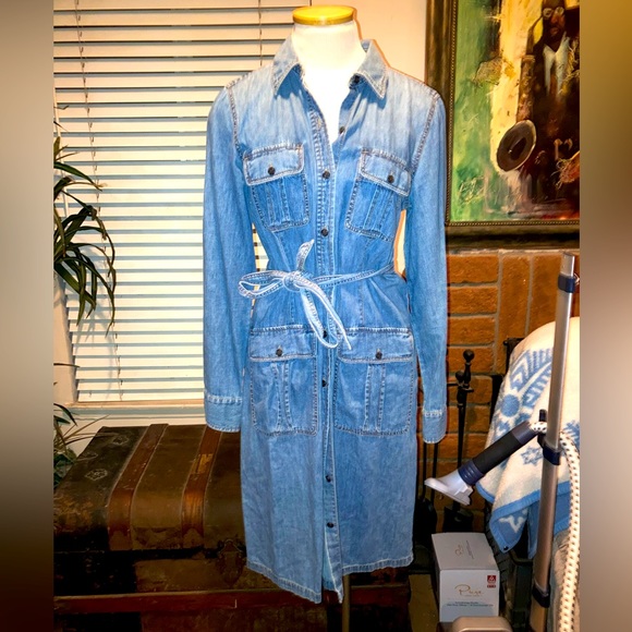 Ralph Lauren Dresses & Skirts - Ralph Lauren denim dress size 10